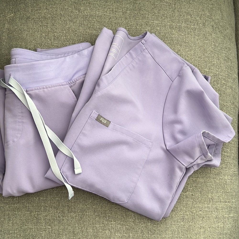 Figs scrub set